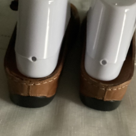 Spring Step Clog - Picture 5 of 6